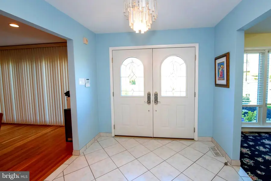 2556 Kirk Dr, Huntingdon Valley, PA 19006 - #3