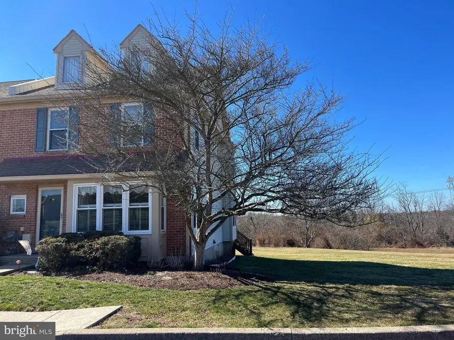 400 Calverton Ct, Harleysville, PA 19438 - #3