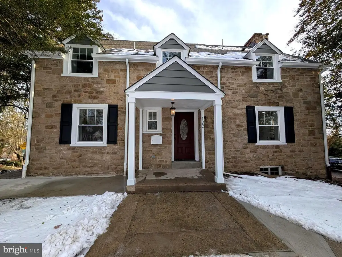 1221 Edge Hill Rd, Abington, PA 19001 - #1