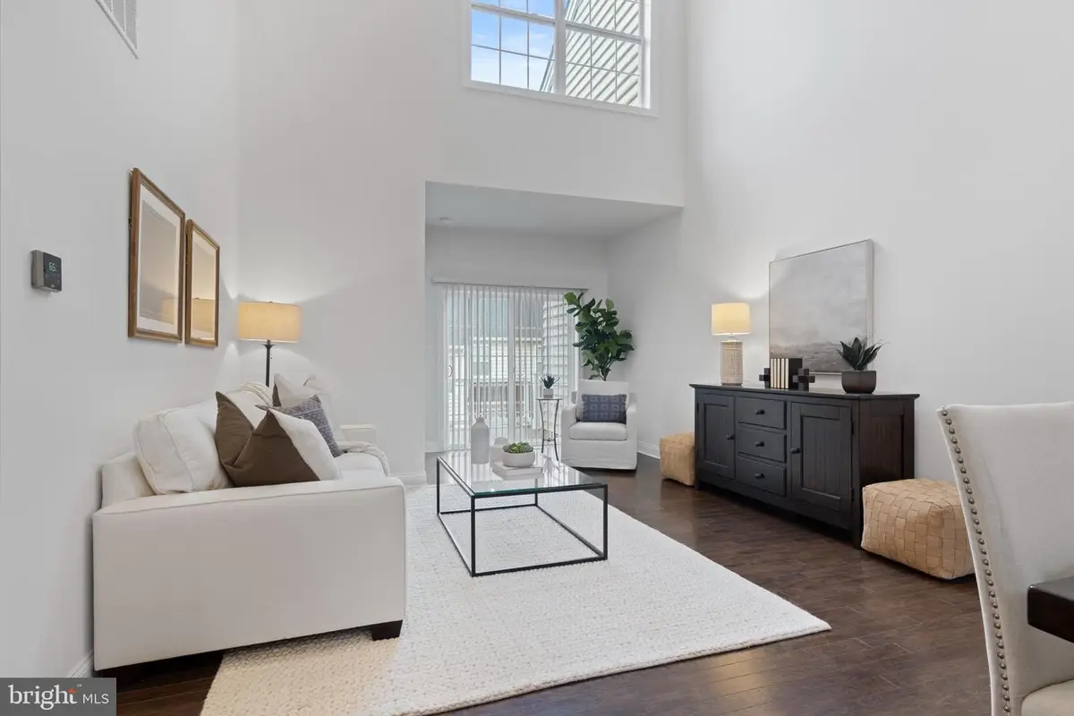 210 Ella Dr, Conshohocken, PA 19428 - #1