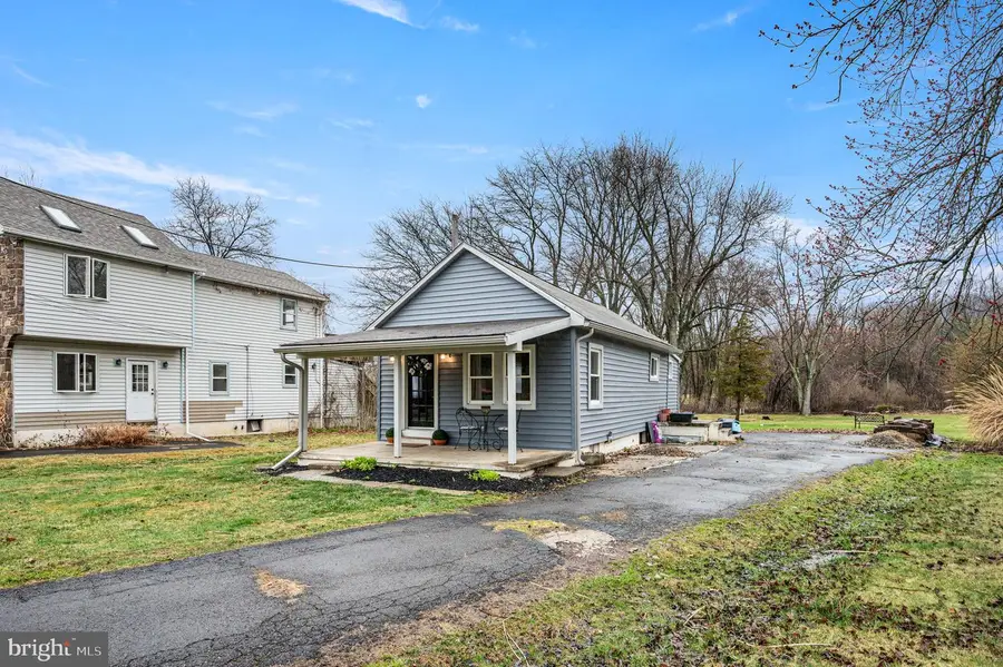 3319 Salford Station Rd, Perkiomenville, PA 18074 - #2