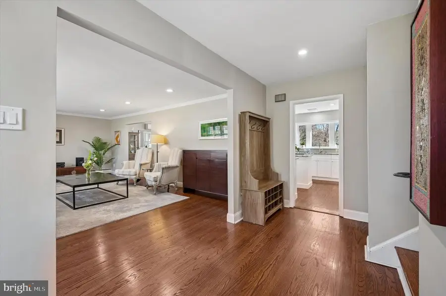 1721 Sherwood Cir, Villanova, PA 19085 - #3