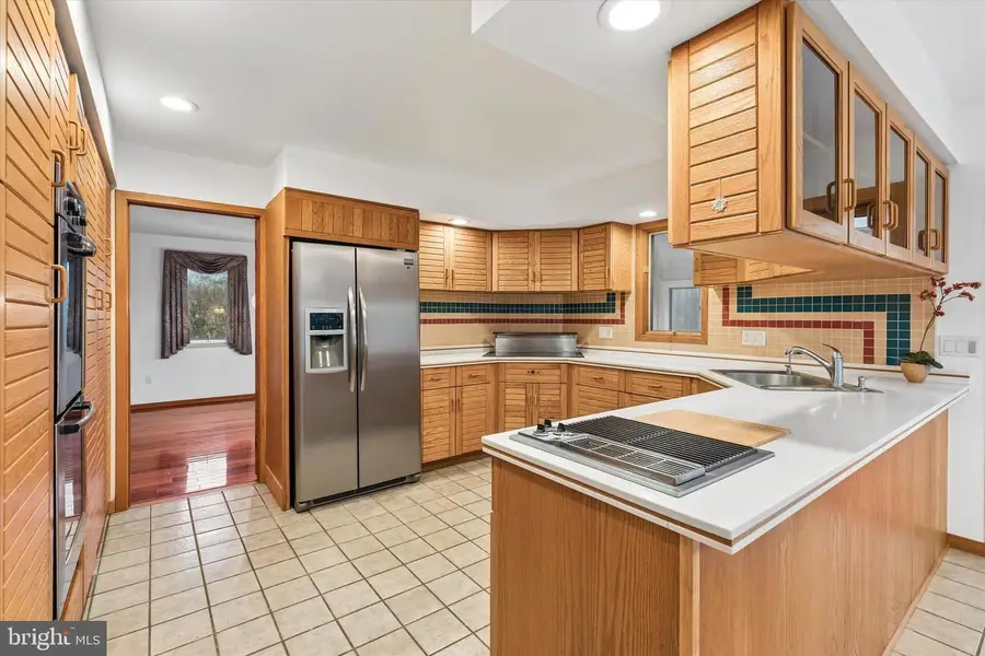 1734 Hallman Dr, Blue Bell, PA 19422 - #2