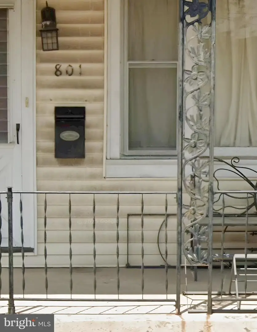 801 Glasgow St, Pottstown, PA 19464 - #1