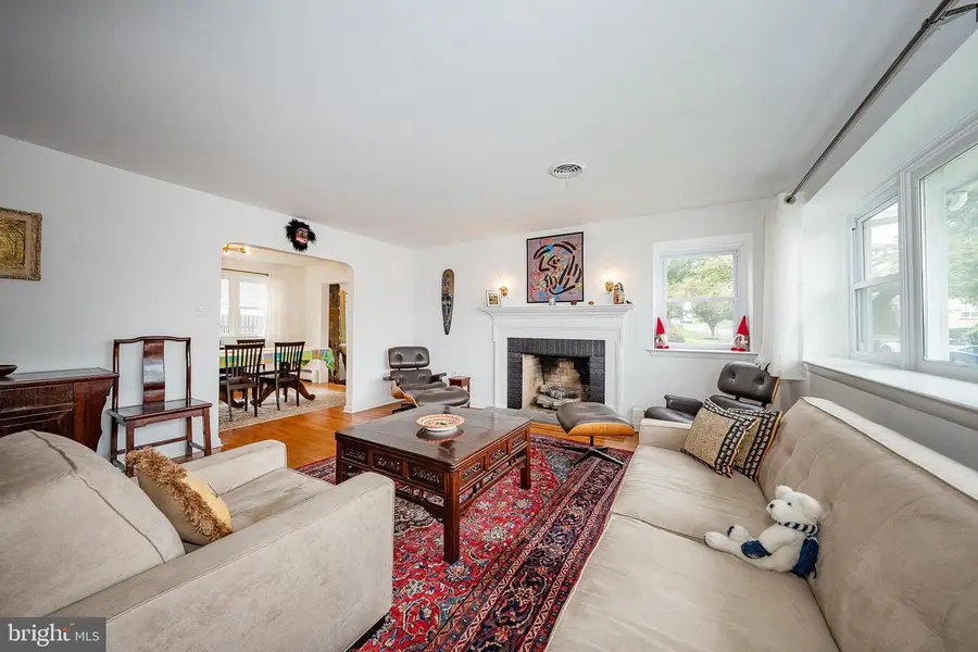 180 School St, Bala Cynwyd, PA 19004 - #3