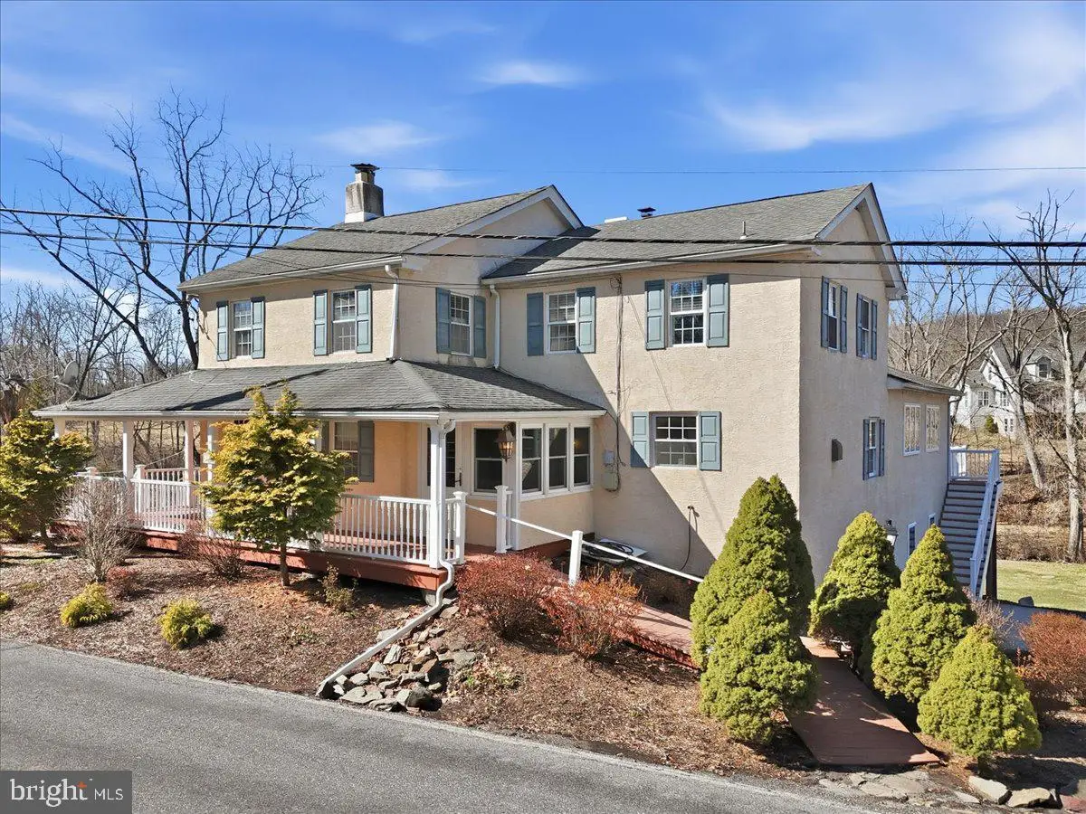 111 Mine Run Rd, Schwenksville, PA 19473 - #1