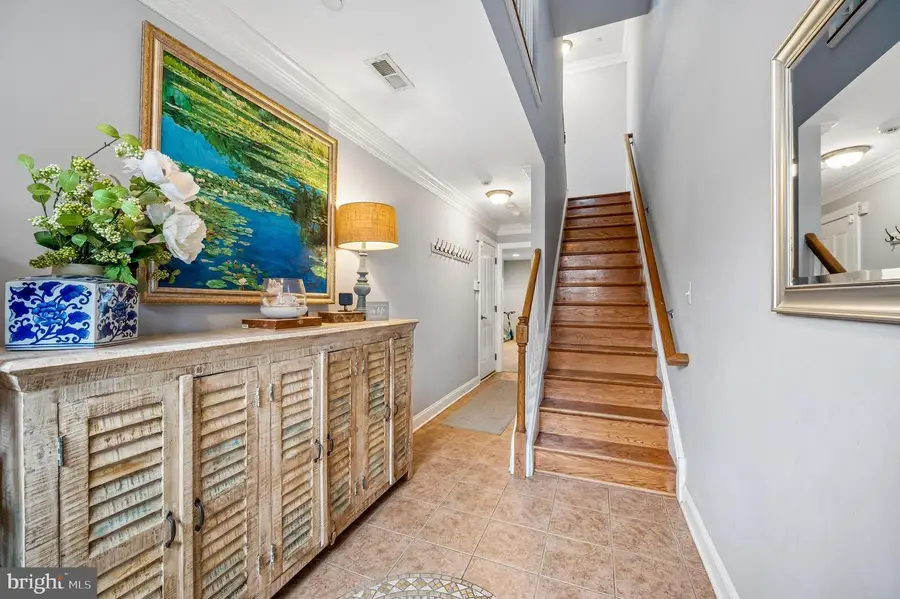 201 Cobblestone Dr, Ardmore, PA 19003 - #3