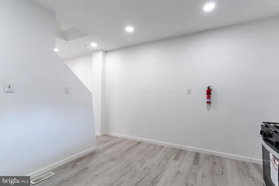 12 W 4th St, Pottstown, PA 19464 - #2