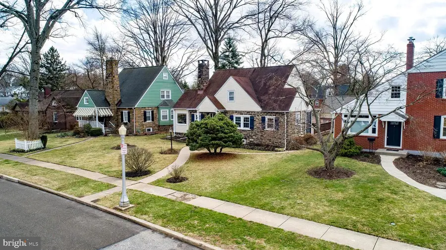 118 Elm Dr, Lansdale, PA 19446 - #2