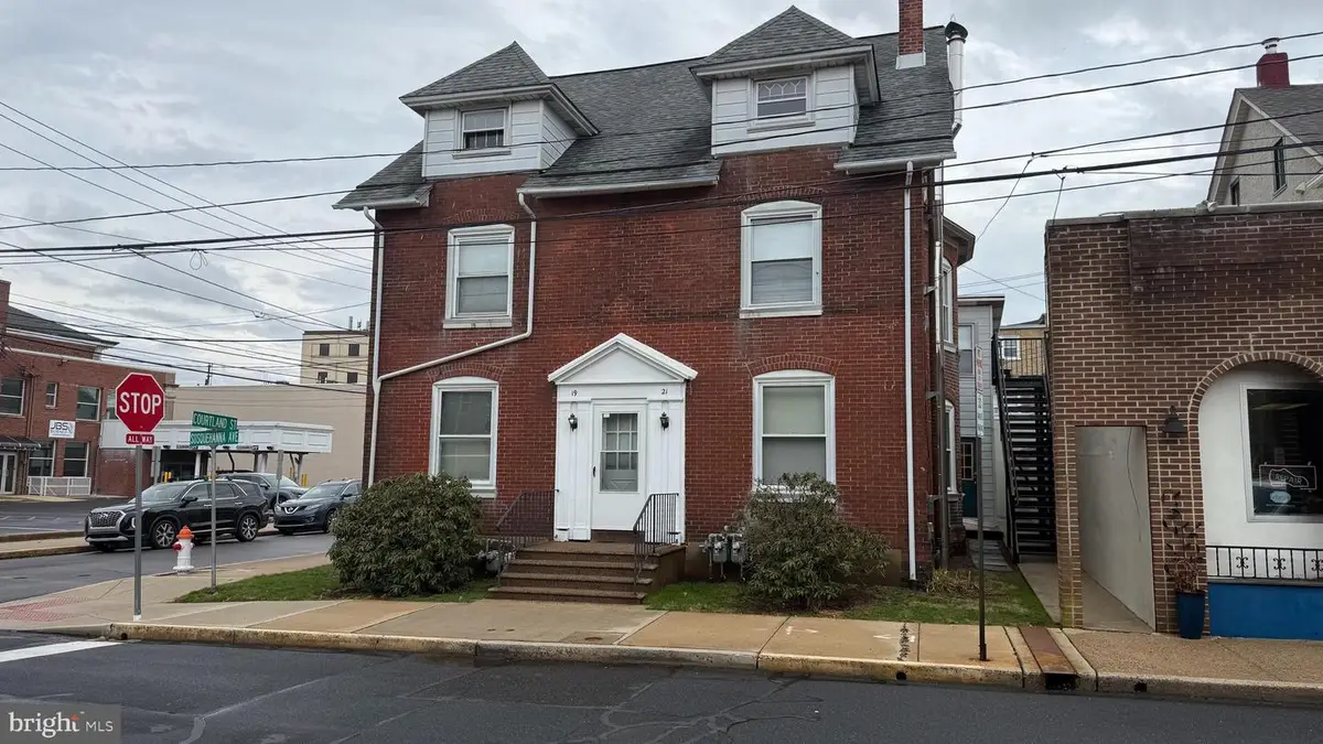 21 Susquehanna Ave, Lansdale, PA 19446 - #1