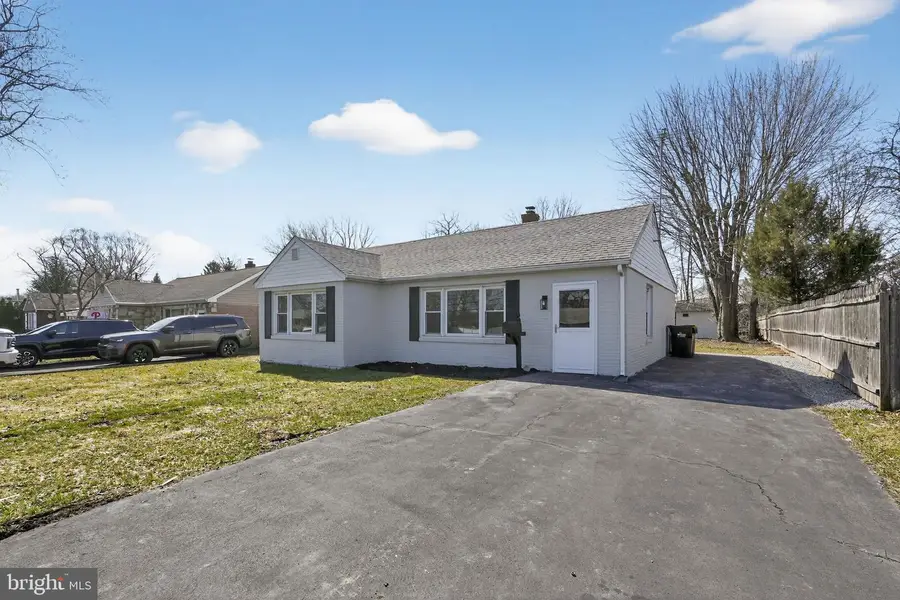 727 W County Line Rd, Hatboro, PA 19040 - #2