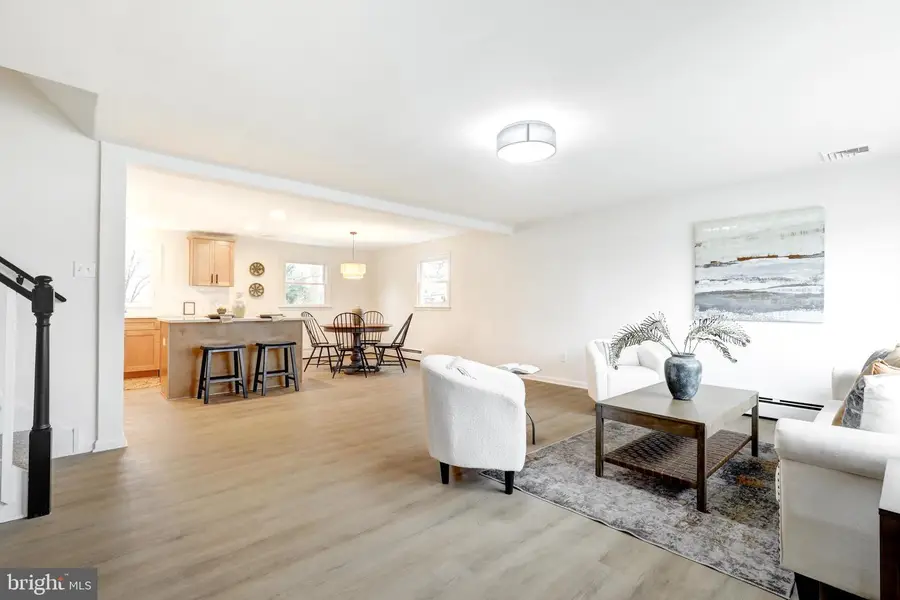 1118 Emerald Ave, Lansdale, PA 19446 - #2