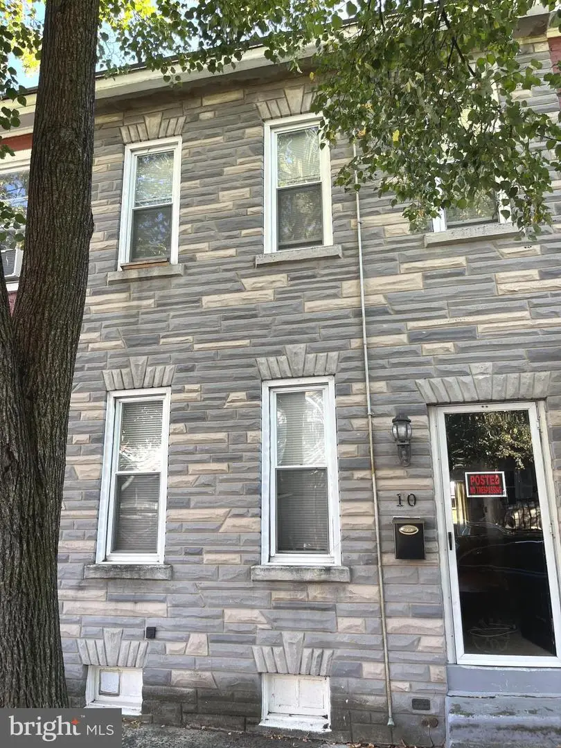 10 W 4th St, Pottstown, PA 19464 - #1