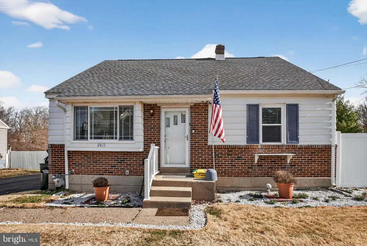 2411 Horsham Rd, Hatboro, PA 19040 - #1