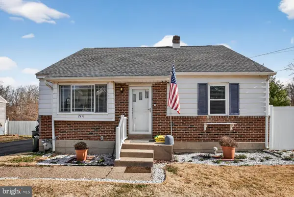 2411 Horsham Rd, HATBORO, PA 19040