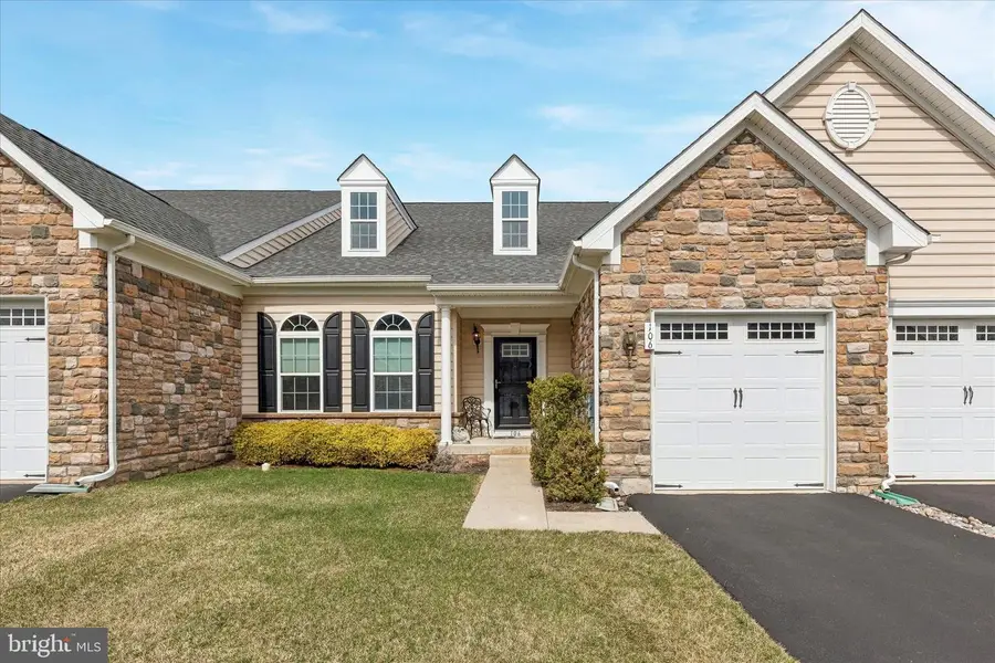 106 Shire Dr, Norristown, PA 19403 - #2