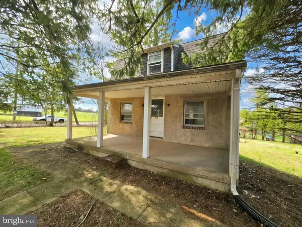 395 Evergreen Rd, POTTSTOWN, PA 19464