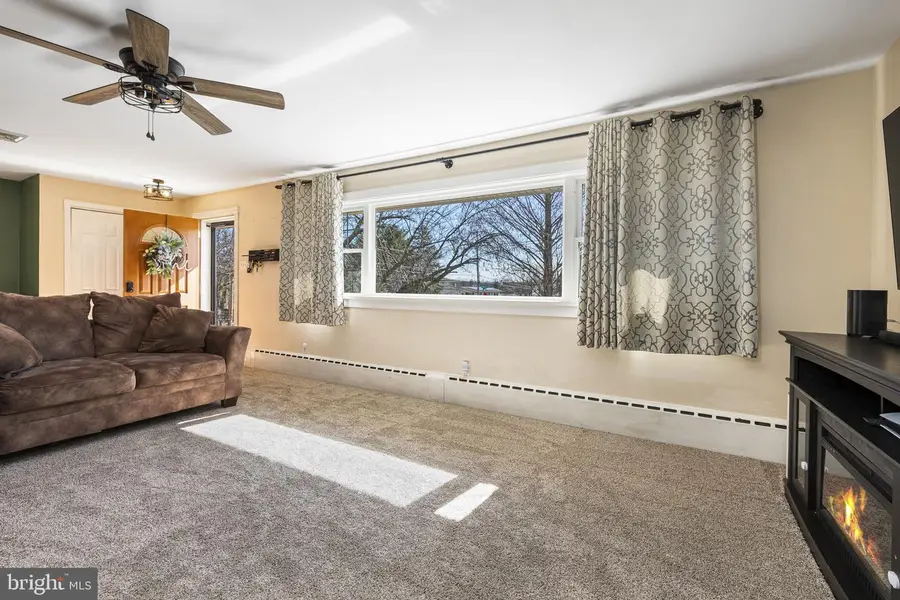 1243 Pine St, Pottstown, PA 19464 - #3