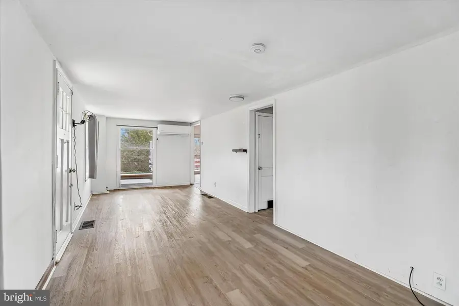 56 Reifsnyder Rd, Royersford, PA 19468 - #3