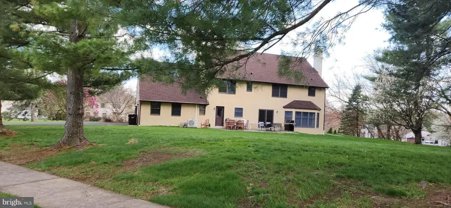 1 Saljon Ct, Ambler, PA 19002 - #3