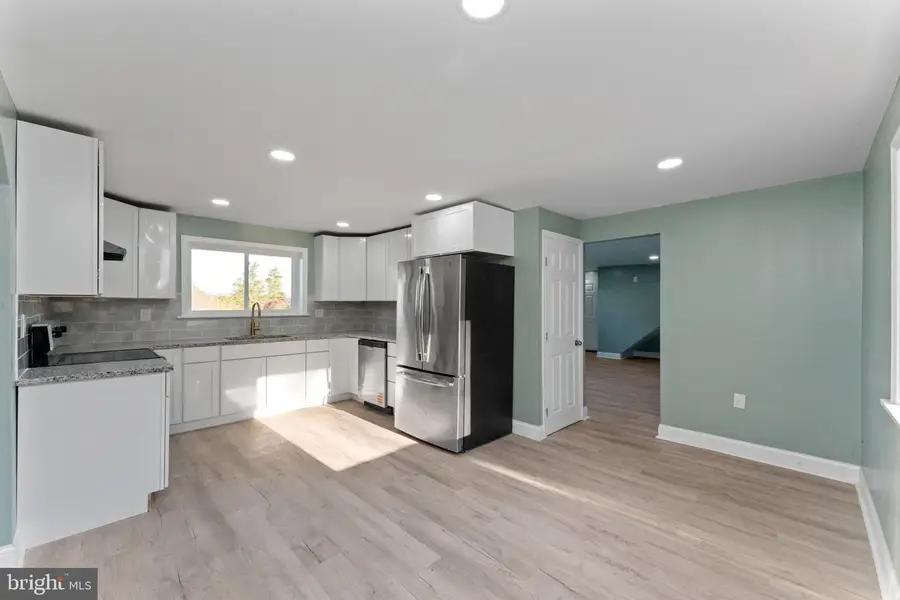 2126 Needhammer Rd, Pottstown, PA 19464 - #3