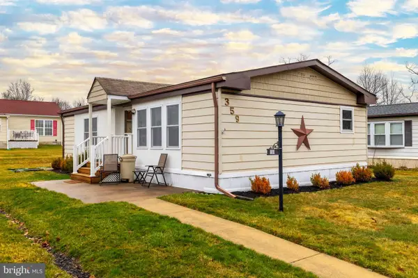 359 Woodstream Way, NORTH WALES, PA 19454