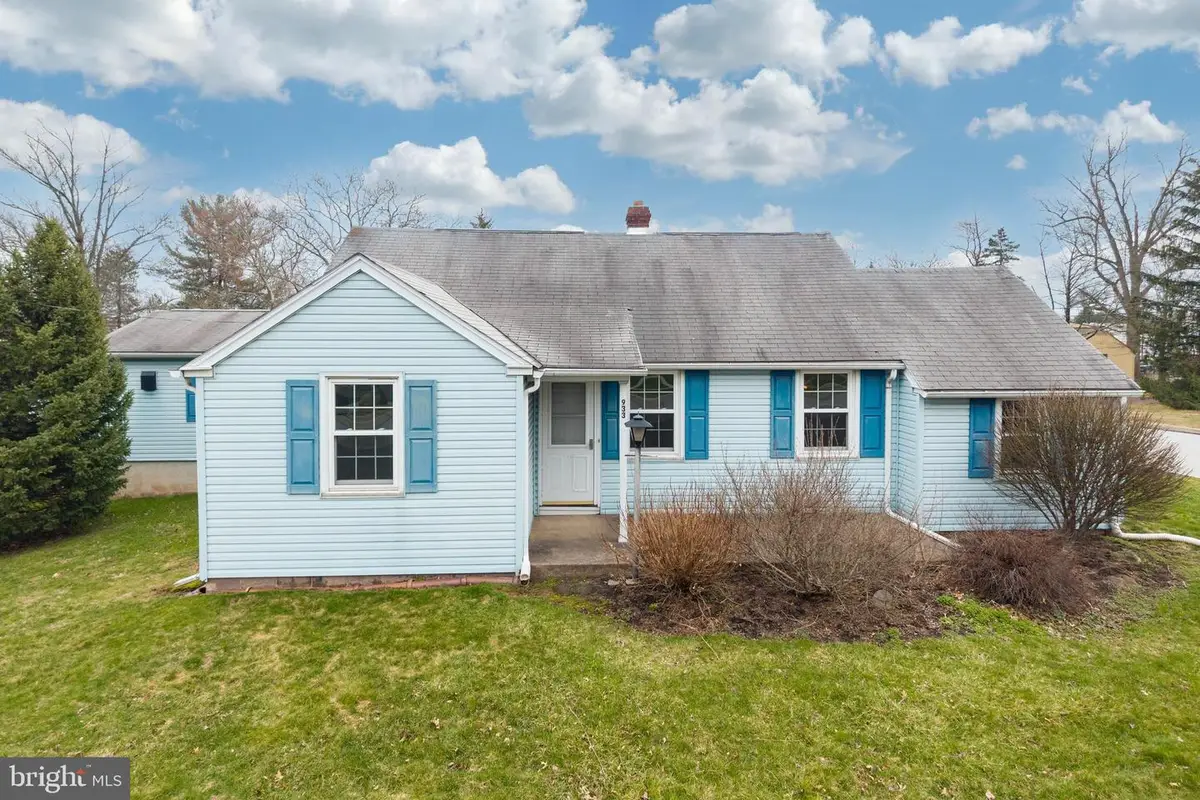 933 Forty Foot Rd, Hatfield, PA 19440 - #1