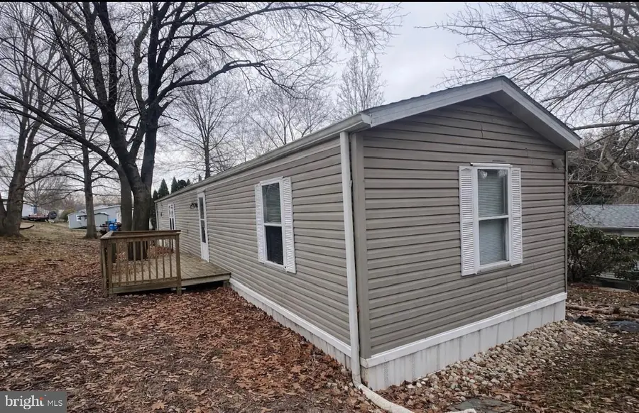 910 Lakeview Dr, Green Lane, PA 18054 - #3