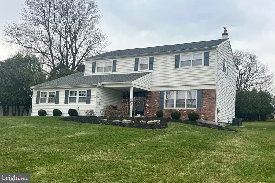 1025 Singer Ln, Norristown, PA 19403 - #3