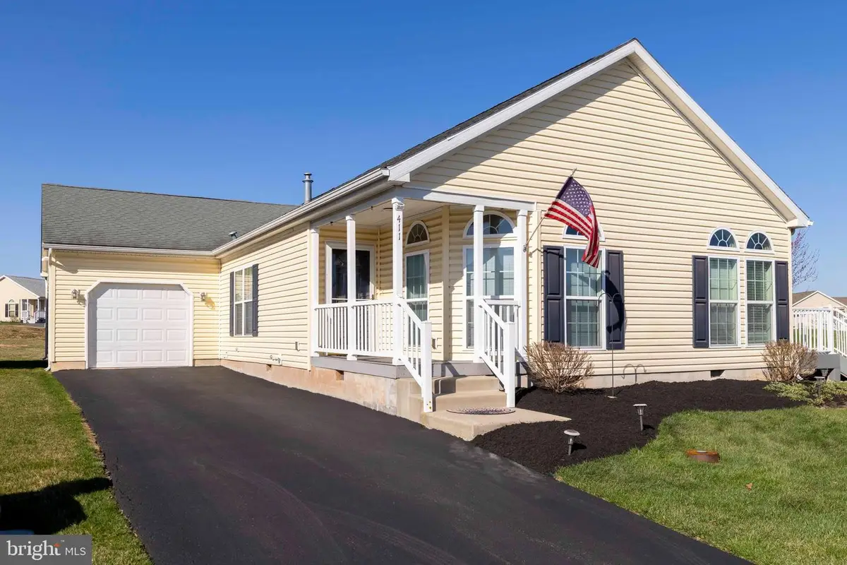 411 Dandelion Dr, Blue Bell, PA 19422 - #1