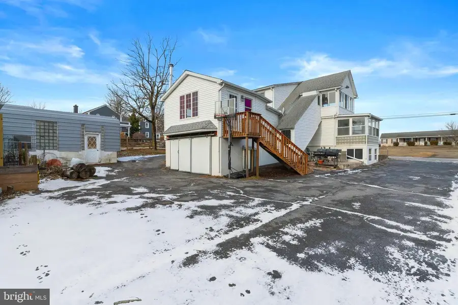 308 Hoffmansville Rd, Bechtelsville, PA 19505 - #2