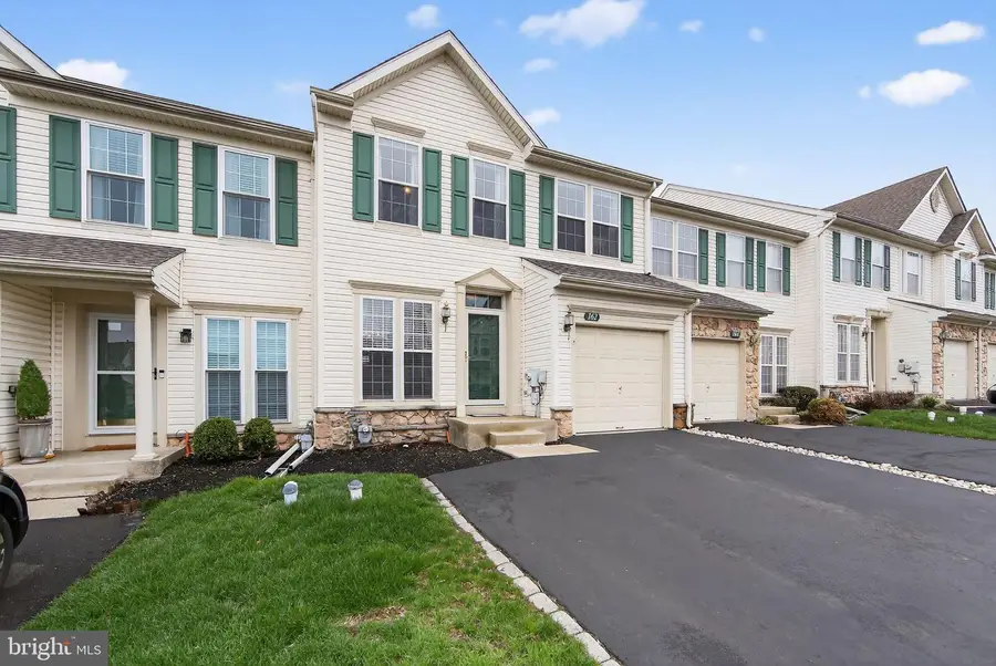 162 Royer Dr, Collegeville, PA 19426 - #2