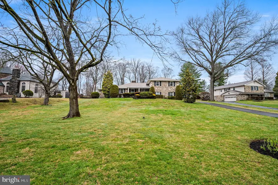 4129 Presidential Dr, Lafayette Hill, PA 19444 - #2