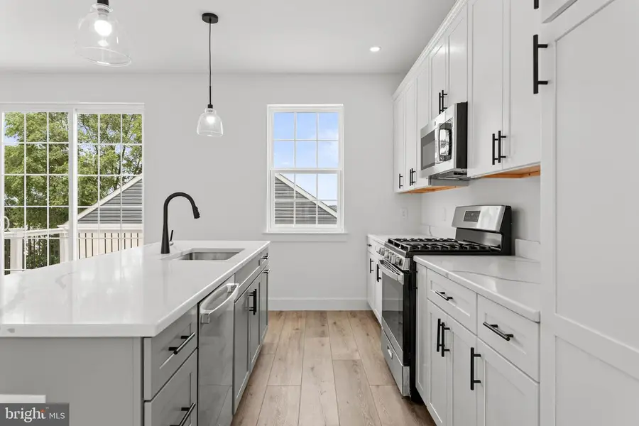 211 8th St, Bridgeport, PA 19405 - #2