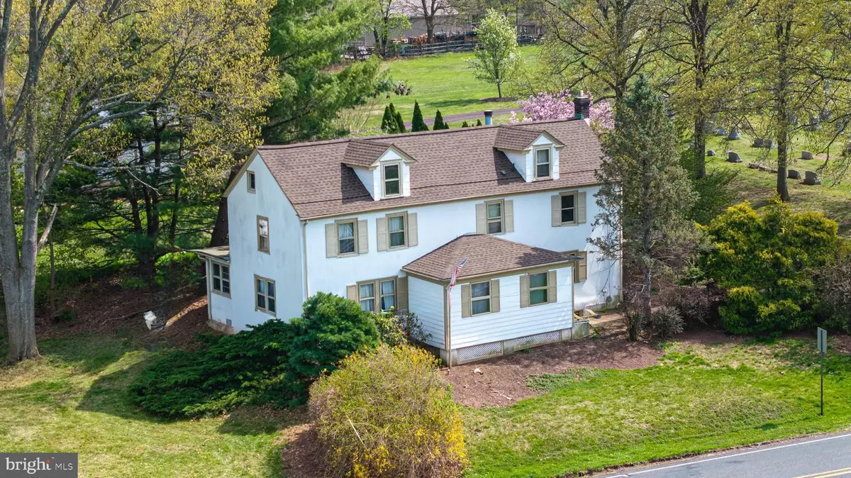 496 W Broad St, Telford, PA 18969 - #1
