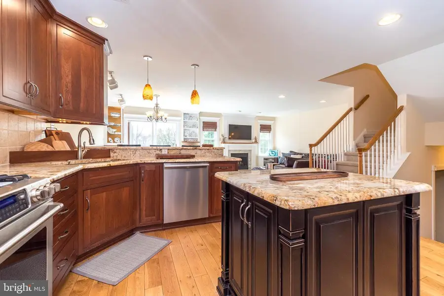 312 Manor Rd, Harleysville, PA 19438 - #2