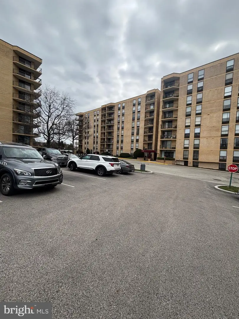 666 W Germantown Pike #2321, Plymouth Meeting, PA 19462 - #2