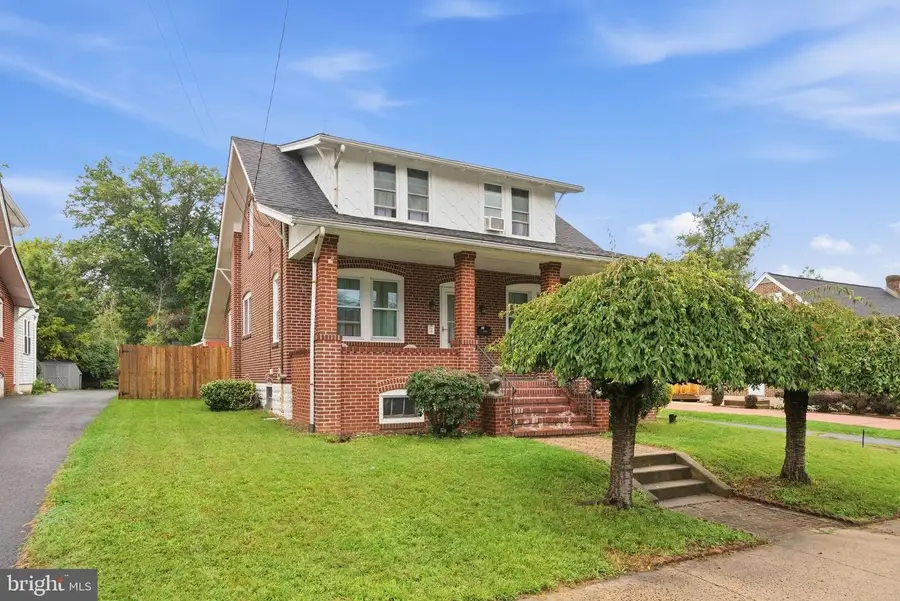 939 Walnut St, Royersford, PA 19468 - #3