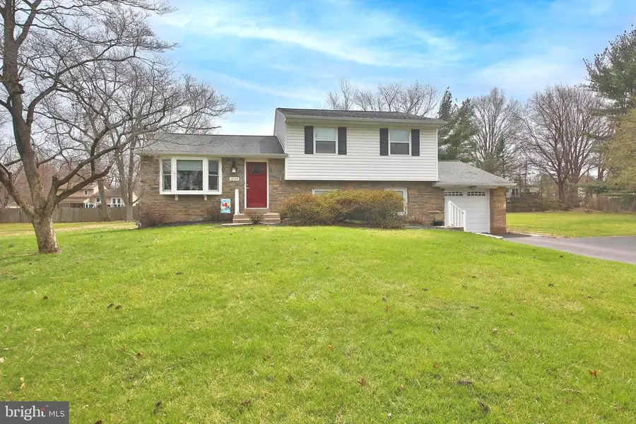 1448 Wheaton Ln, North Wales, PA 19454 - #2