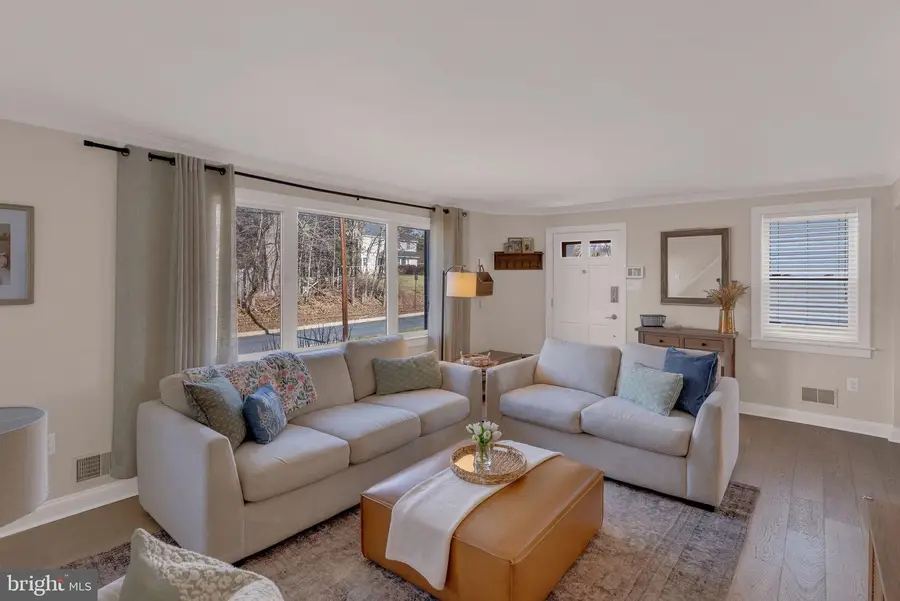 316 E Mount Pleasant Ave, Ambler, PA 19002 - #2