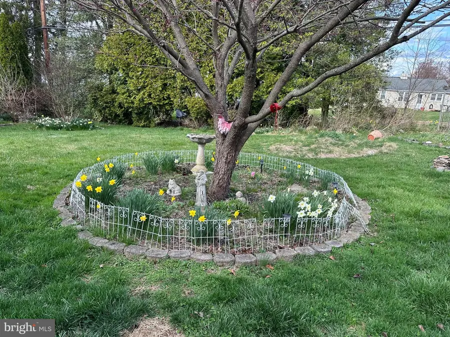 1811 Ardin Dr, Norristown, PA 19403 - #3