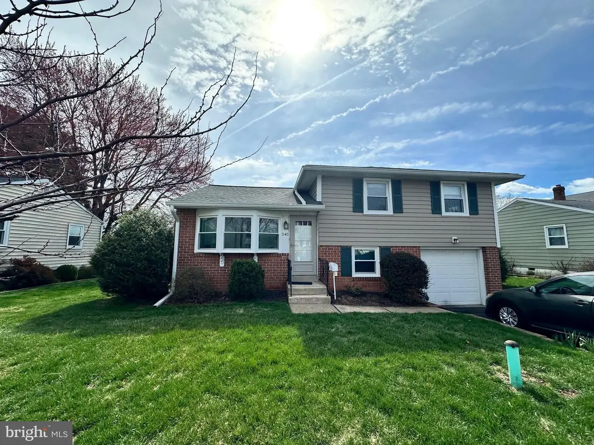 545 Poplar St, Lansdale, PA 19446 - #1