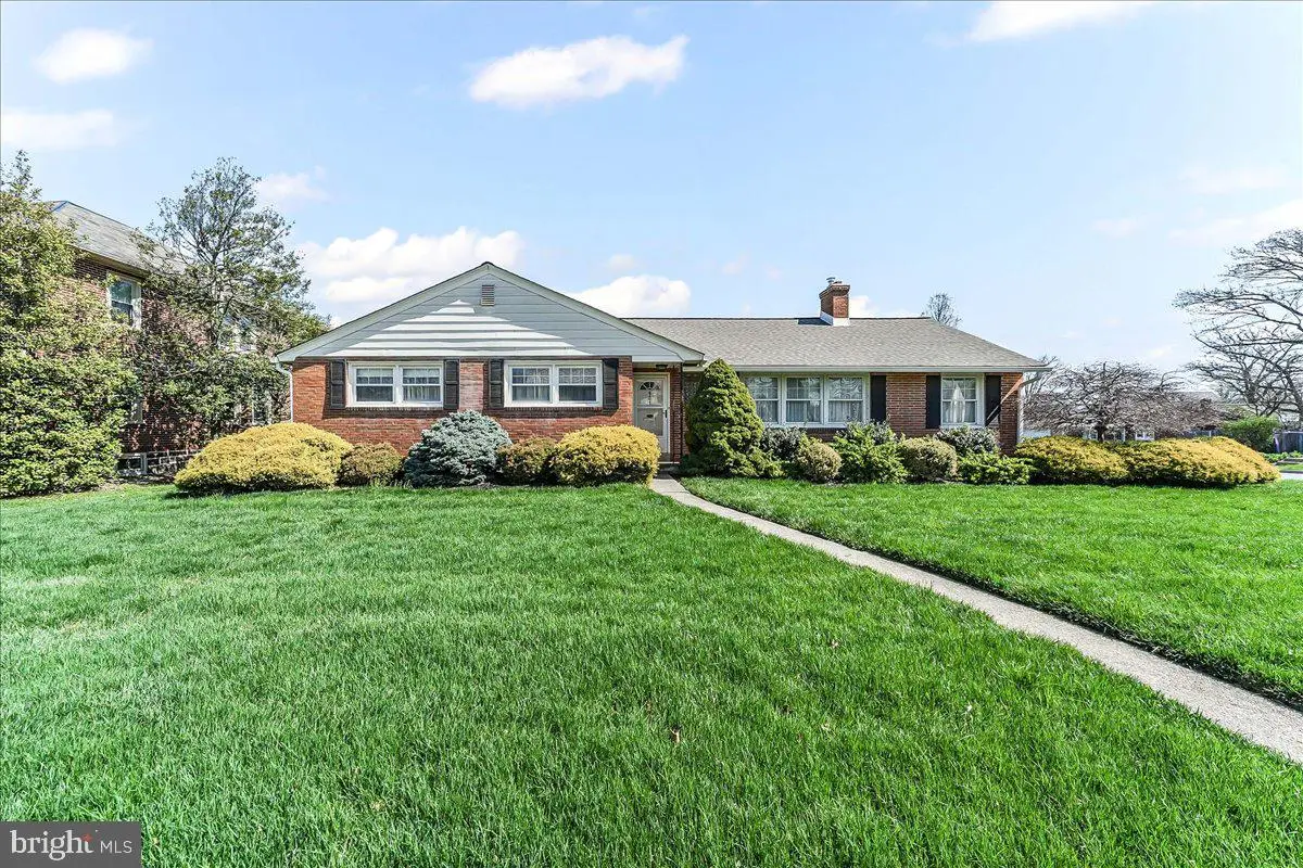 901 Columbia Ave, Lansdale, PA 19446 - #1