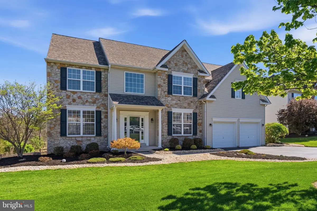 411 Windy Hill Rd, Gilbertsville, PA 19525 - #1