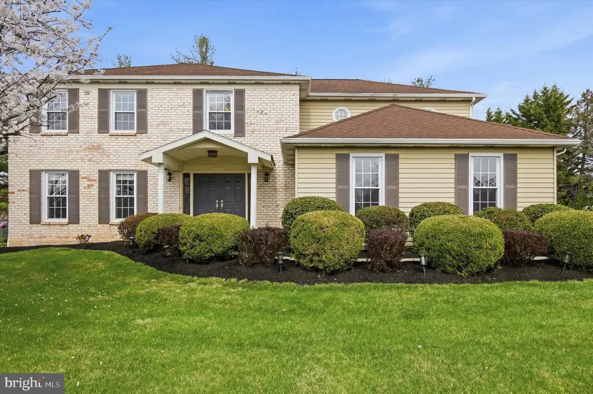 605 Shepard Dr, Lansdale, PA 19446 - #1