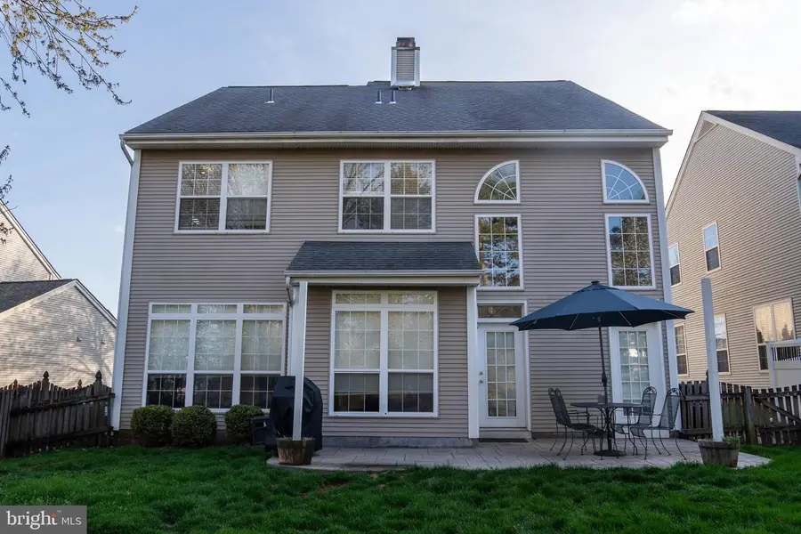 105 Shire Ln, Schwenksville, PA 19473 - #2