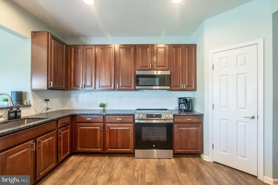 115 Garnet Dr, Gilbertsville, PA 19525 - #3