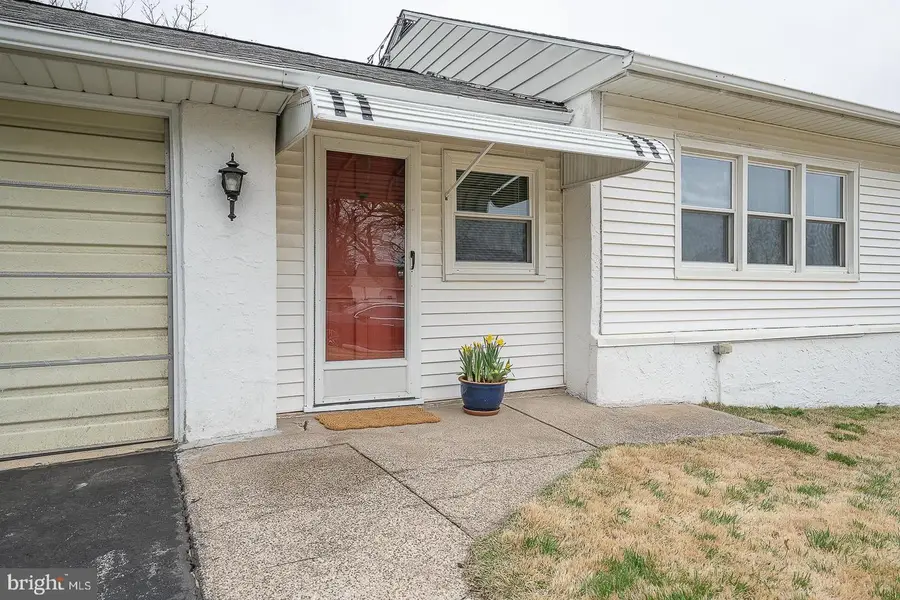 110 Monroe Rd, King Of Prussia, PA 19406 - #2