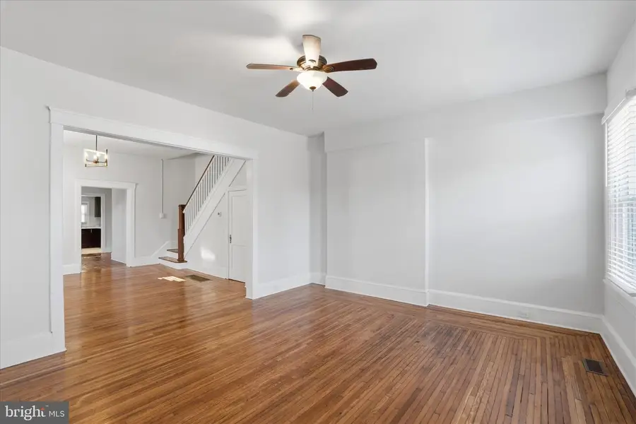 354 Apple St, Pottstown, PA 19464 - #2