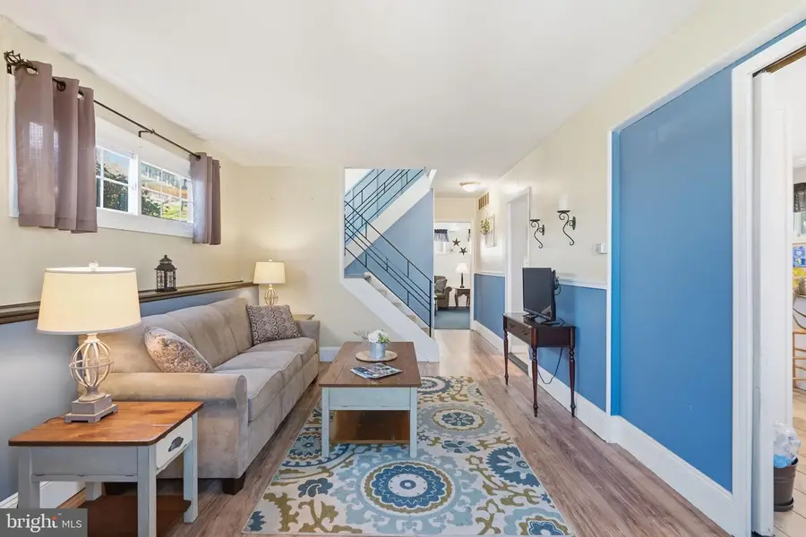 18 Abbeyview Ave, Willow Grove, PA 19090 - #3